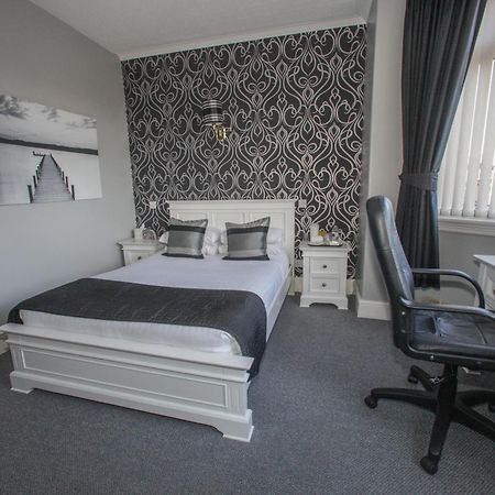 Tower House Executive Guest House Pontefract Rum bild