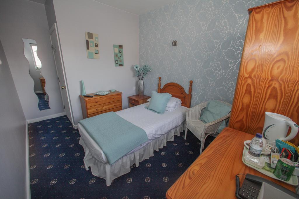 Tower House Executive Guest House Pontefract Exteriör bild